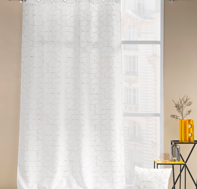Luxor White Curtain with Eyelets 